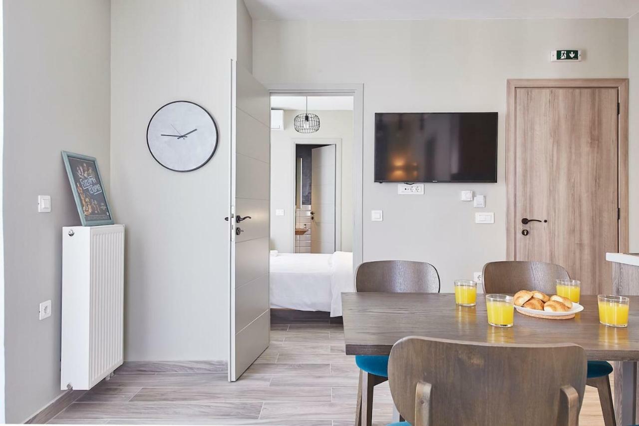 Spacious Suite W. Huge Balcony + Acropolis View Atene Esterno foto